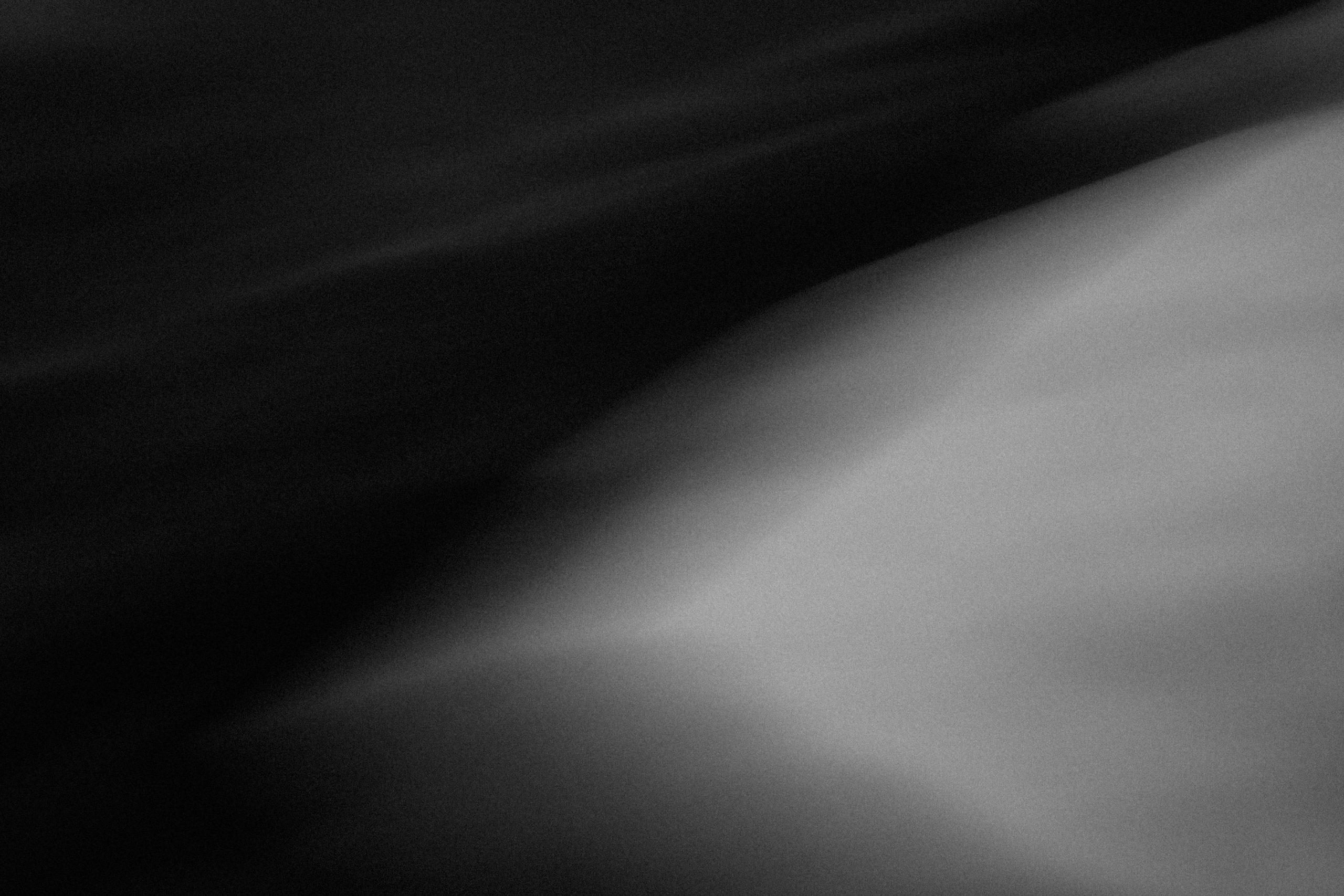 Why Monochrome Outfits Create A Sophisticated Visual Impact Always