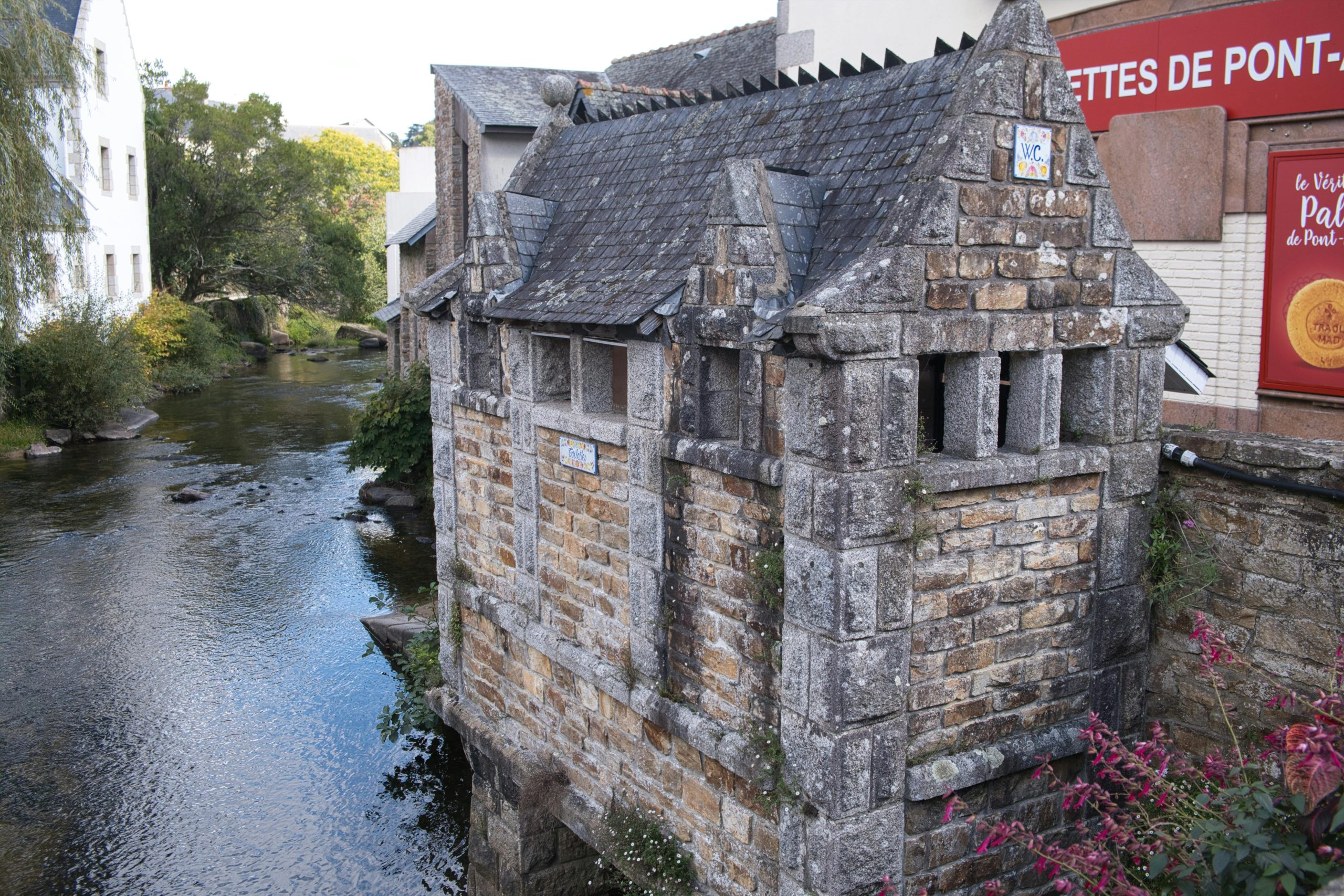 How To Master The Basics Of Classic French Mother Sauces