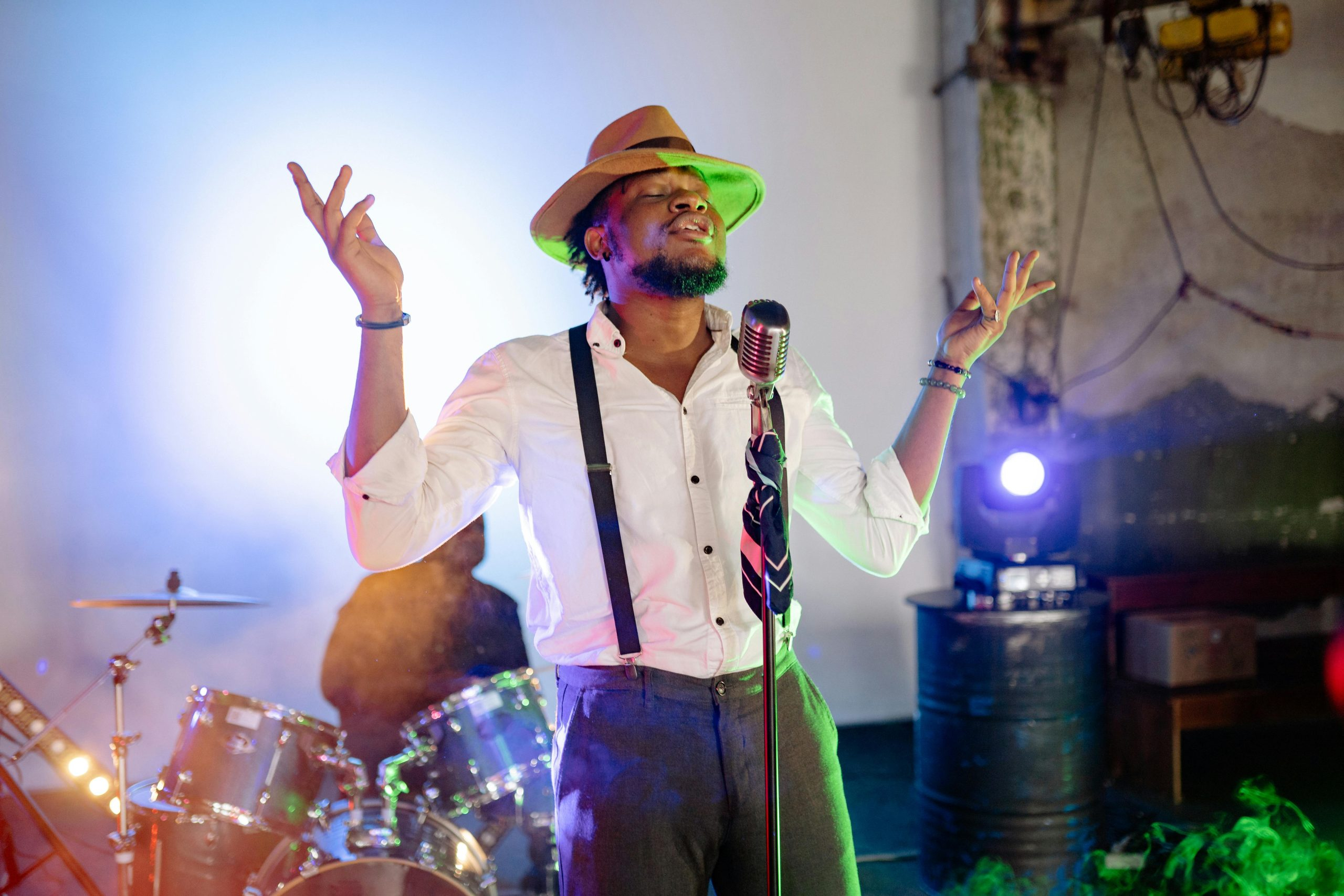 How To Improve Your Stage Presence For Live Performances